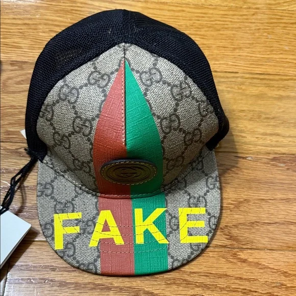 Gucci kids Cap with Green and Red Stripe with Fake Not Logo - Picture 2 of 7
